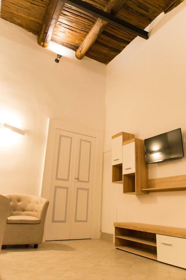 B&B Il Balconcino A Santa Chiara Neapel Exterior foto